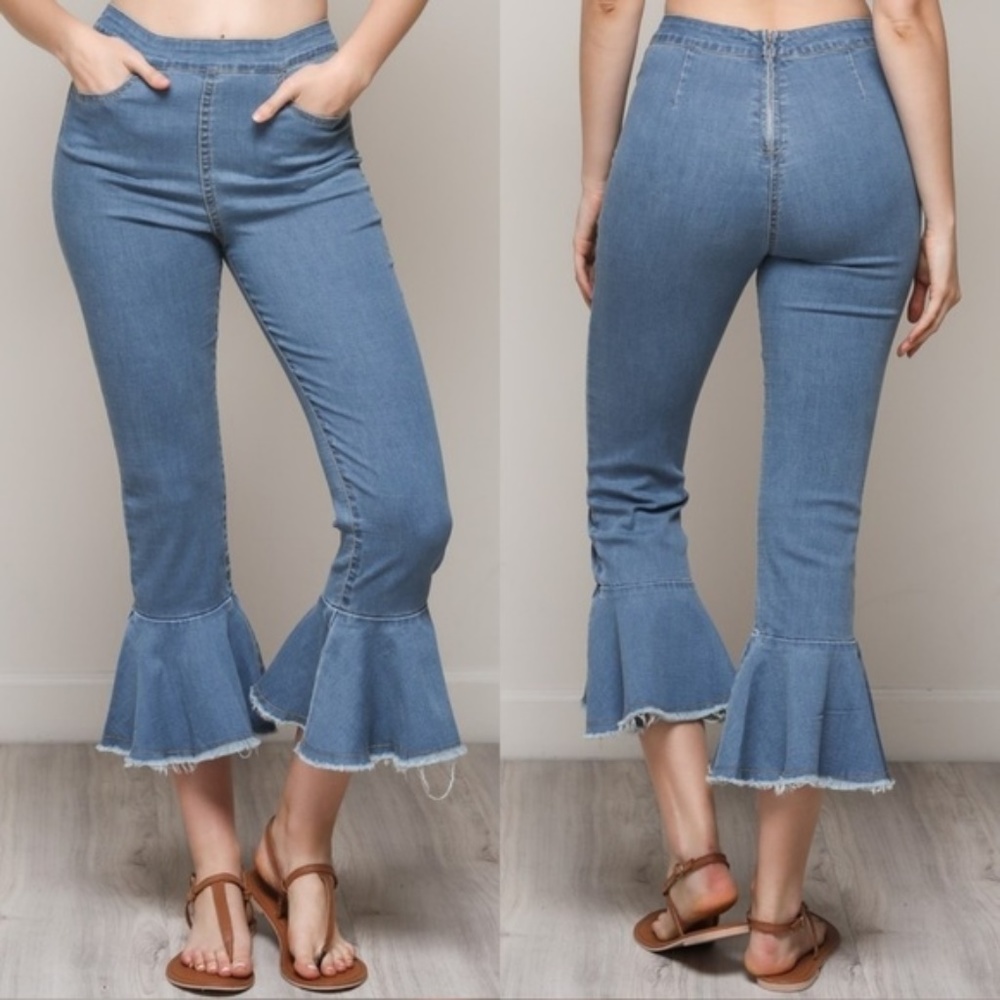 Cropped Flared Jeans - Picture 2 of 3